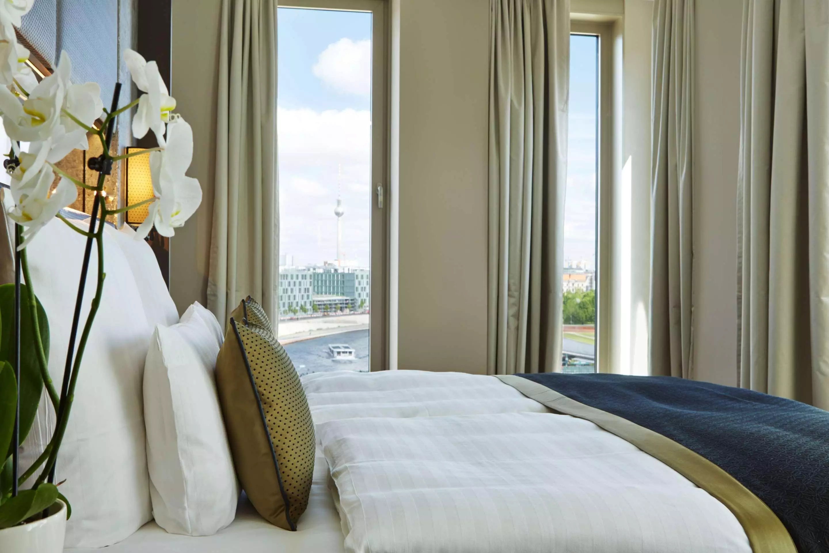 هتل Steigenberger Hotel Am Kanzleramt برلین