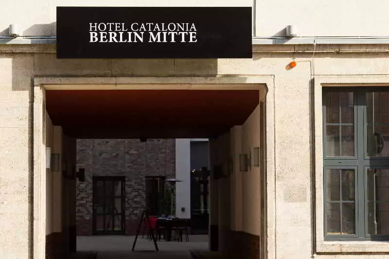 هتل Catalonia Berlin Mitte برلین