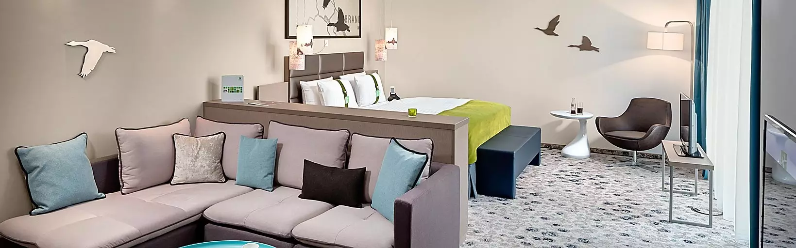 Alibaba https://cdn.alibaba.ir/ostorage/hotel-accommodation-images/69f8a866eb1ae654aaa5b91e_Berlin-Holiday-Inn-Berlin-City-East-Side-1.webp
