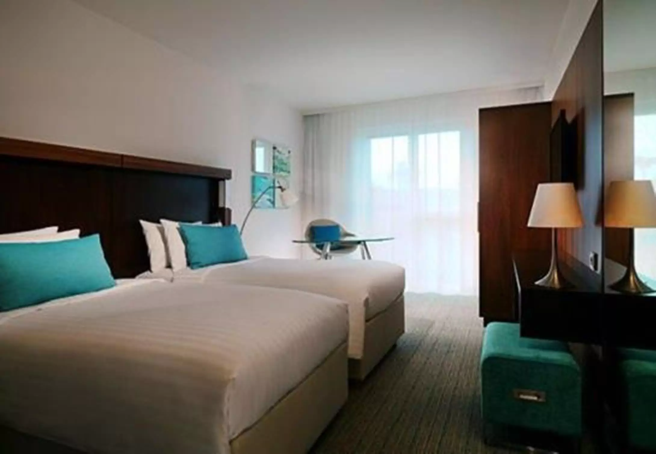 هتل Courtyard Cologne کلن