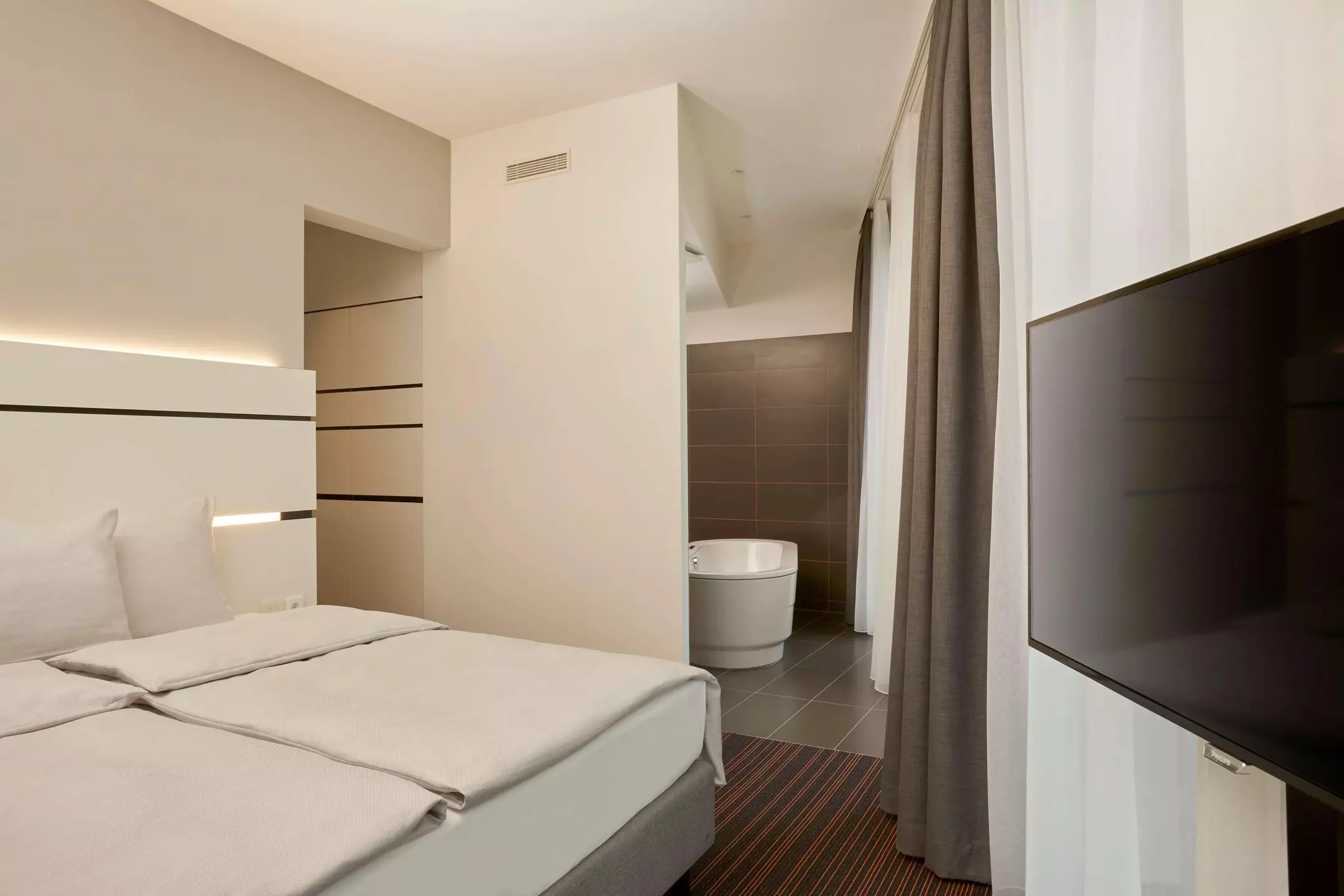 هتل HYPERION Hotel Hamburg هامبورگ