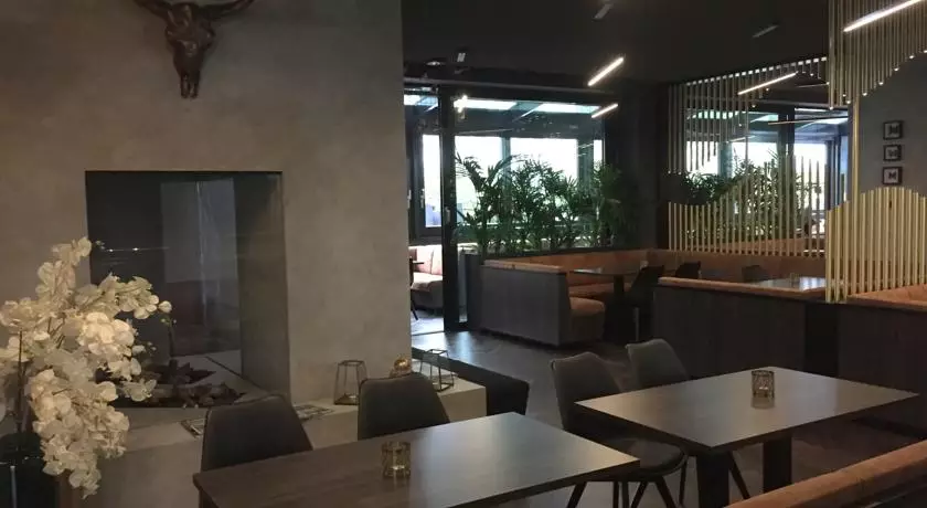 هتل Hotel ZOE by AMANO برلین