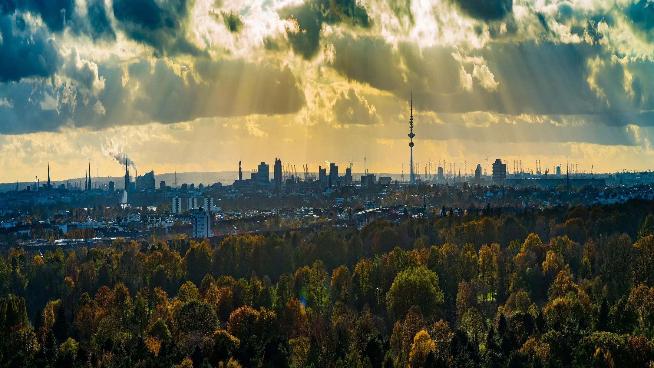 هتل Holiday Inn Hamburg - City Nord هامبورگ