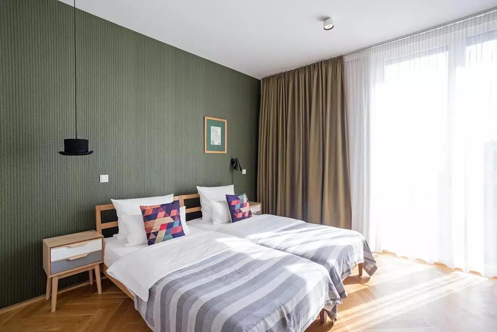 هتل The Circus Apartments برلین