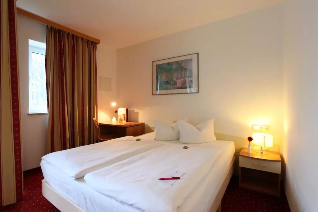 Alibaba https://cdn.alibaba.ir/ostorage/hotel-accommodation-images/69f8e638eb1ae654aaa5dfa4_Erding-AZIMUT-Hotel-Erding-1.webp