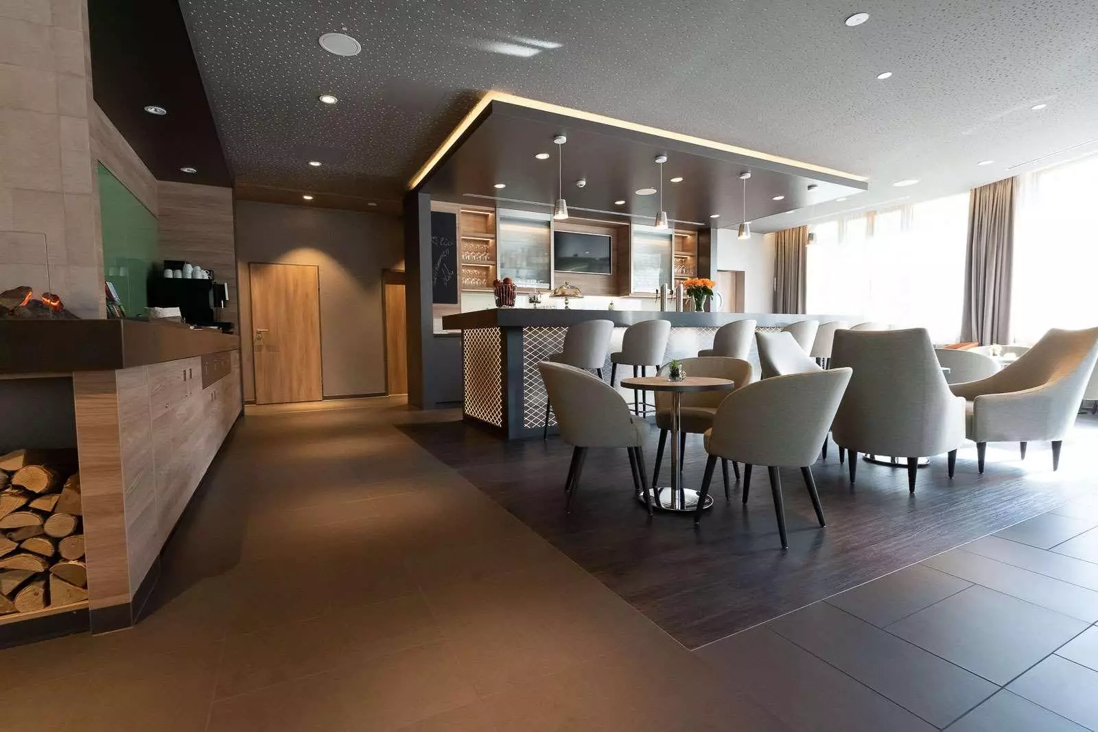 Alibaba https://cdn.alibaba.ir/ostorage/hotel-accommodation-images/69f8f8dbeb1ae654aaa5eaea_Hamburg-TOP-CityLine-Hotel-Panorama-Harburg-1.webp