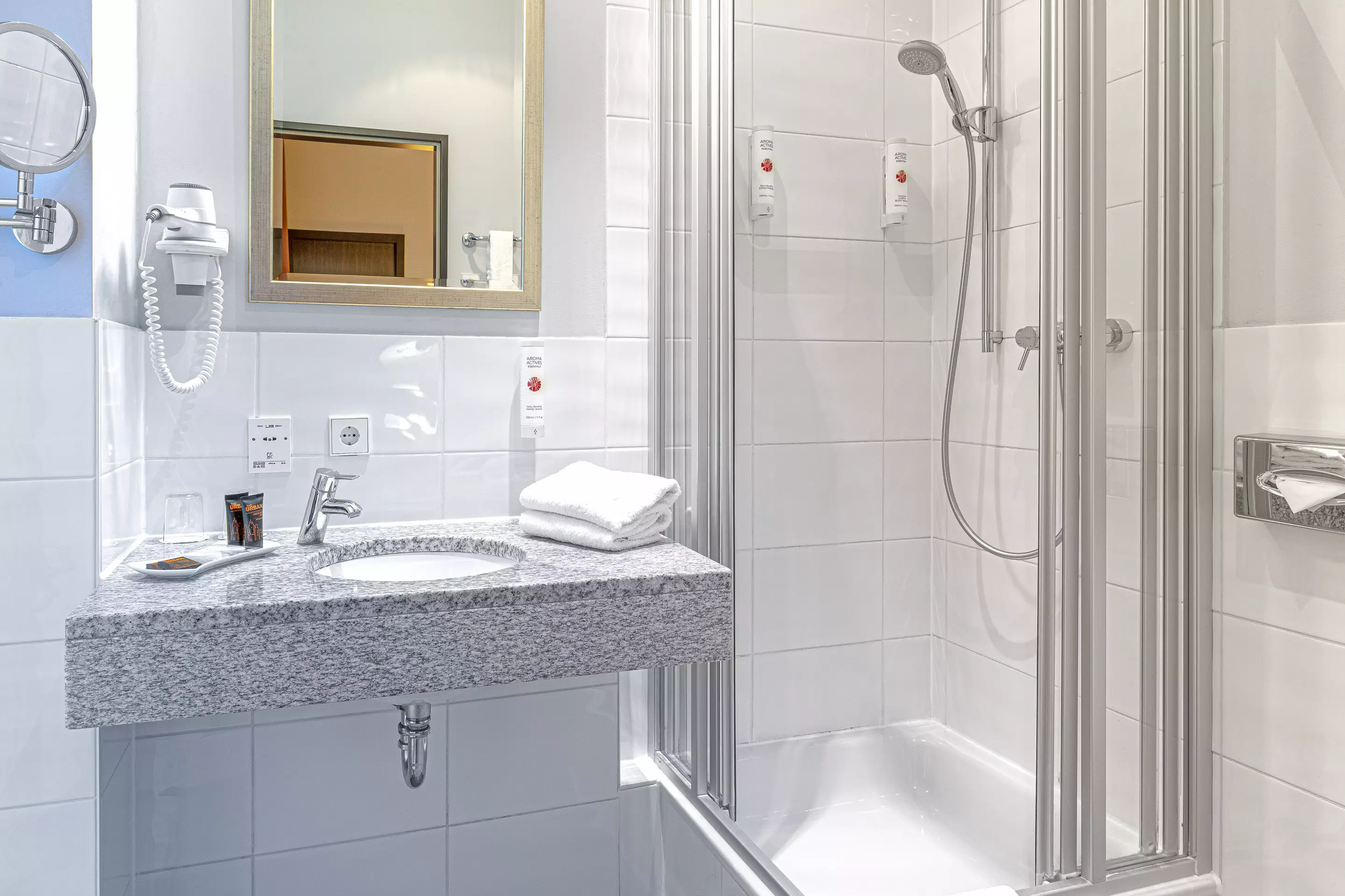 Alibaba https://cdn.alibaba.ir/ostorage/hotel-accommodation-images/69f8fcbeeb1ae654aaa5edc9_Frankfurt-am-Main-Ramada-by-Wyndham-Frankfurt-Central-Station-1.webp