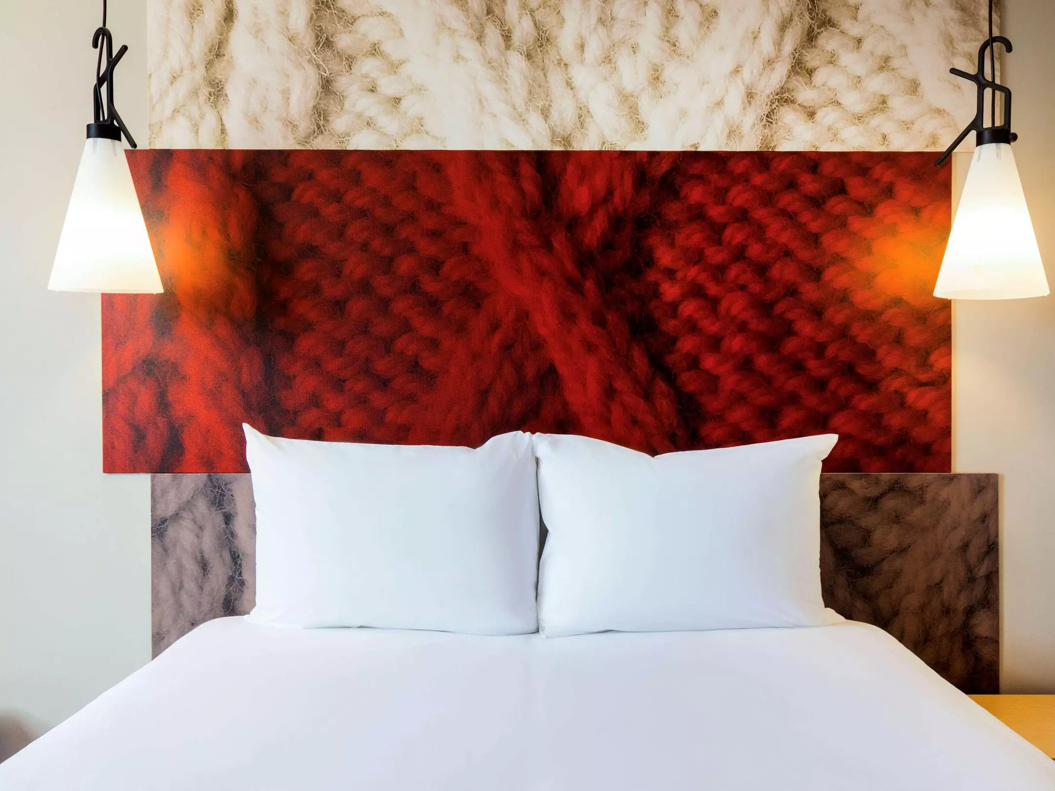 Alibaba https://cdn.alibaba.ir/ostorage/hotel-accommodation-images/69f919acc86edf55f721cbfb_Cologne-ibis-Koeln-Am-Dom-1.webp