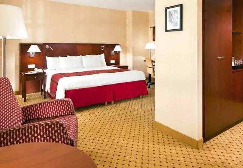 هتل Courtyard Munich City Center مونیخ