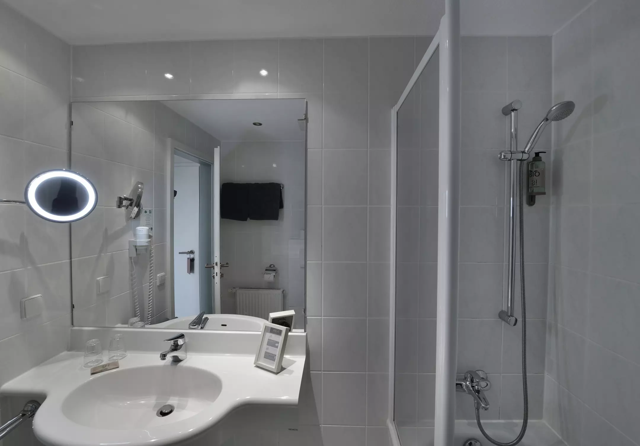 هتل Hotel Jurine - Berlin Mitte برلین