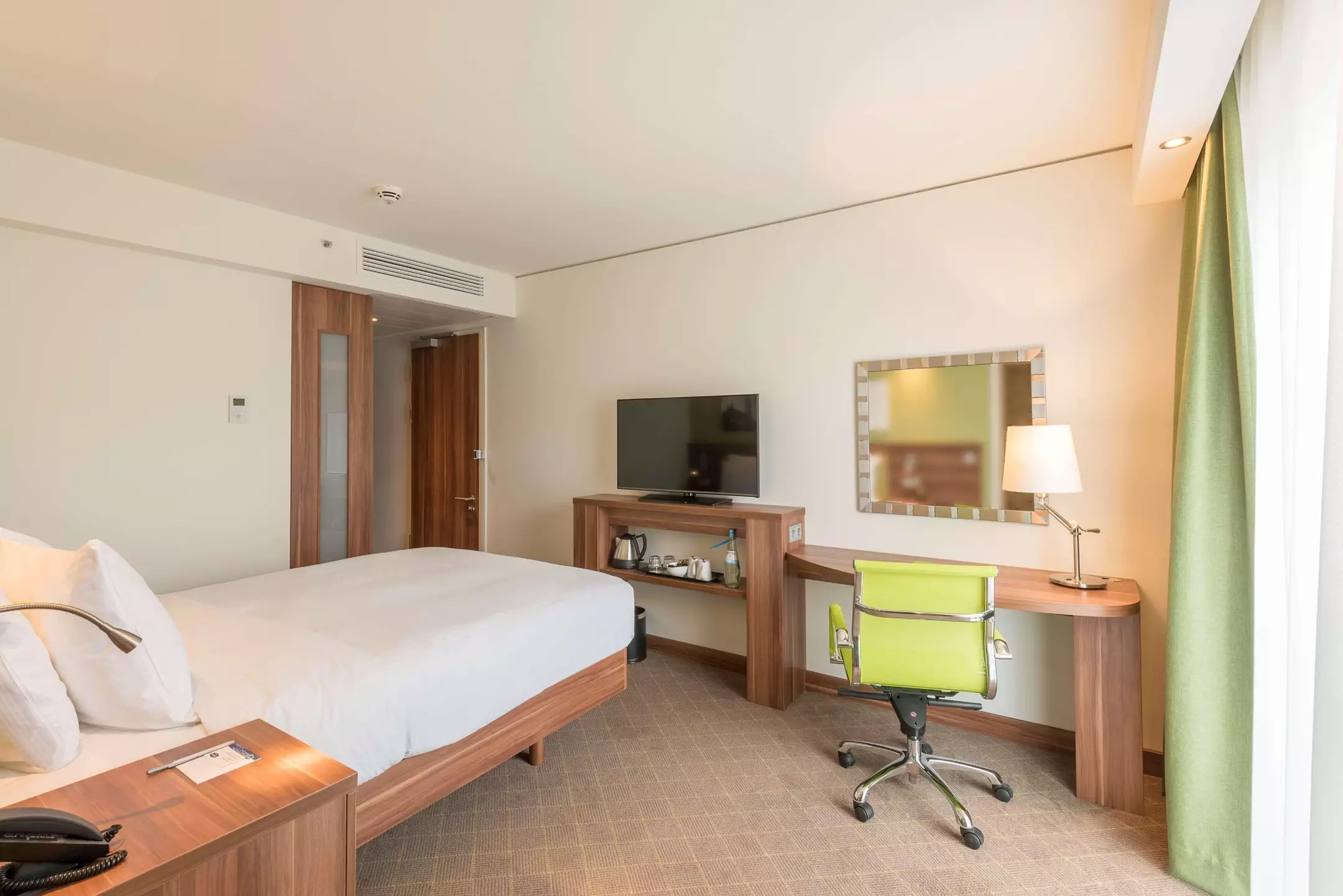 هتل Hampton by Hilton Hamburg City Centre هامبورگ