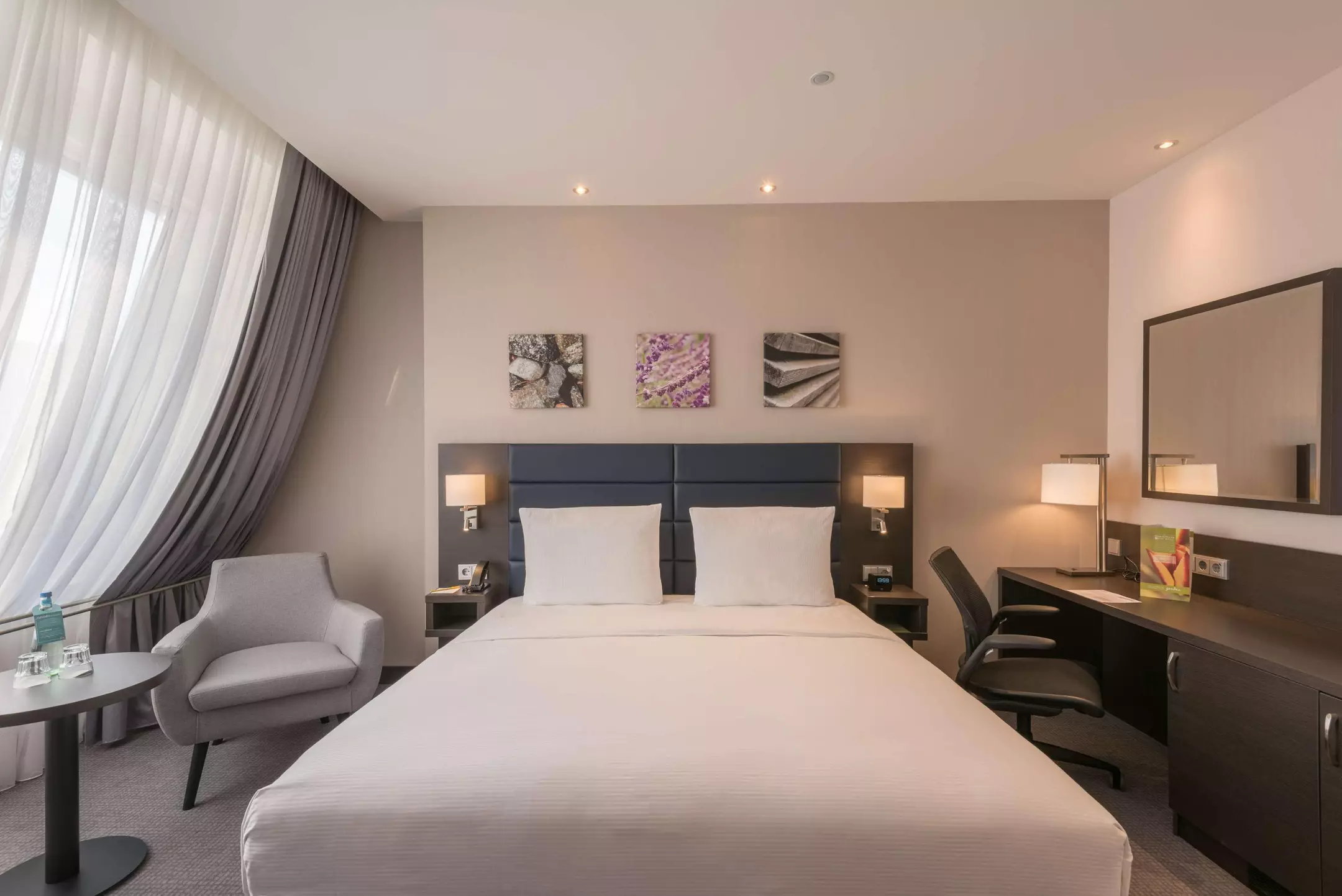 هتل Hilton Garden Inn Frankfurt City Centre فرانکفورت
