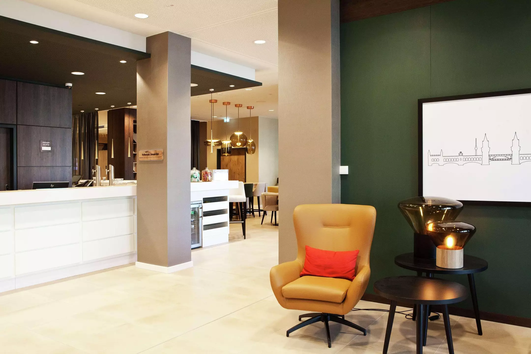 هتل Hampton by Hilton Berlin City East Side Gallery برلین