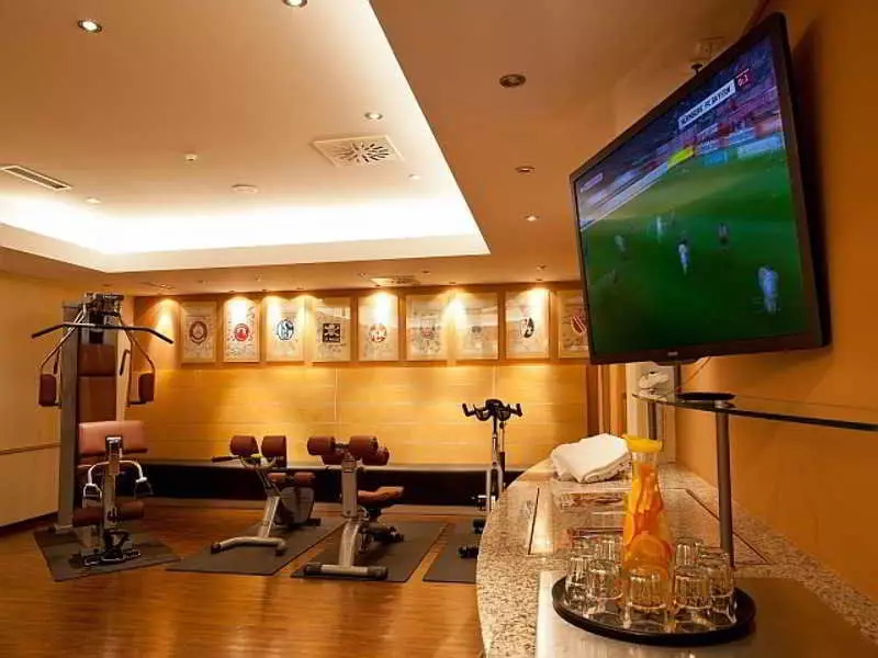 هتل NOVINA HOTEL Südwestpark نورمبرگ