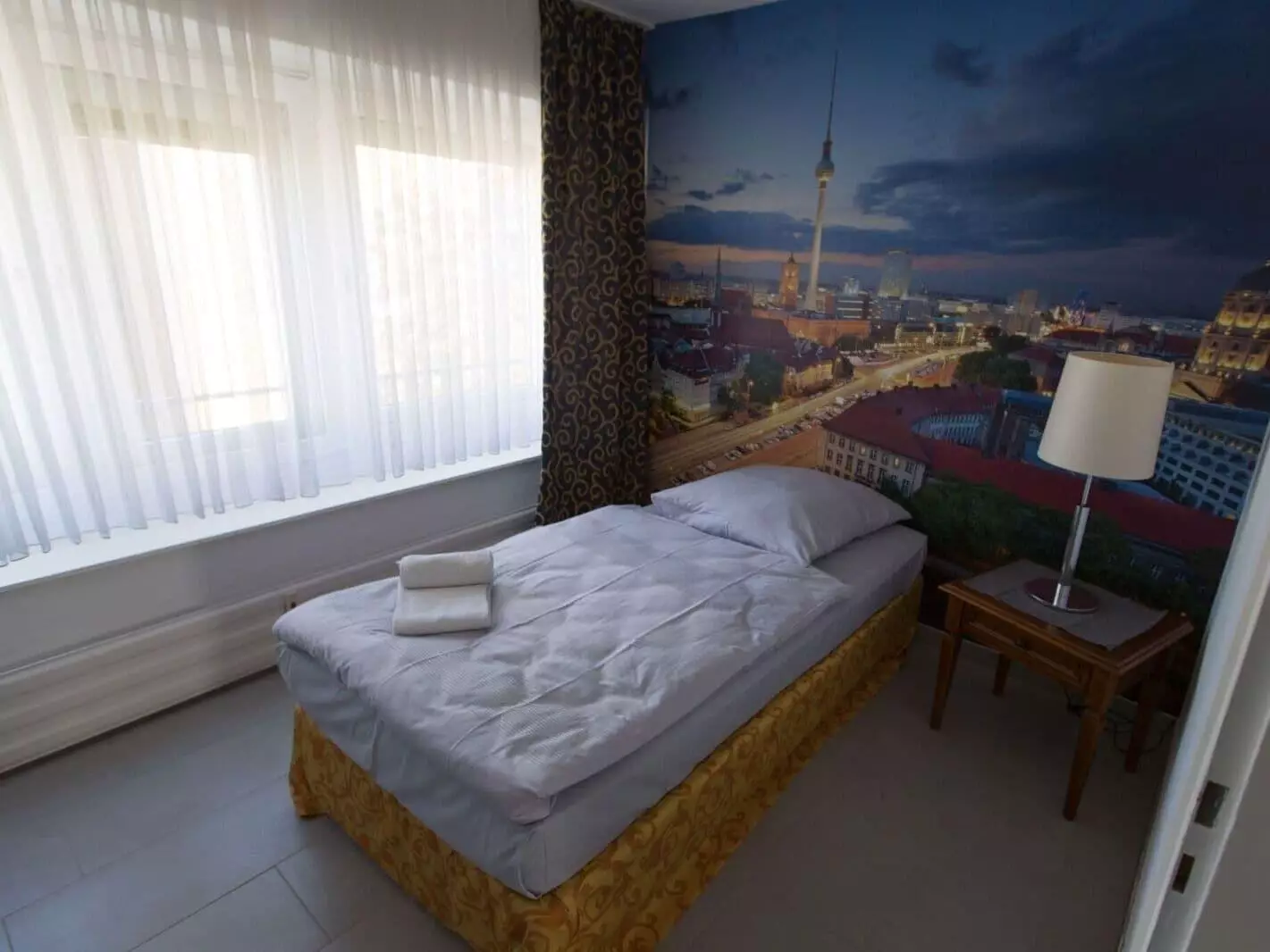 Alibaba https://cdn.alibaba.ir/ostorage/hotel-accommodation-images/69f9afd6c86edf55f7222a91_Wuppertal-City-1.webp
