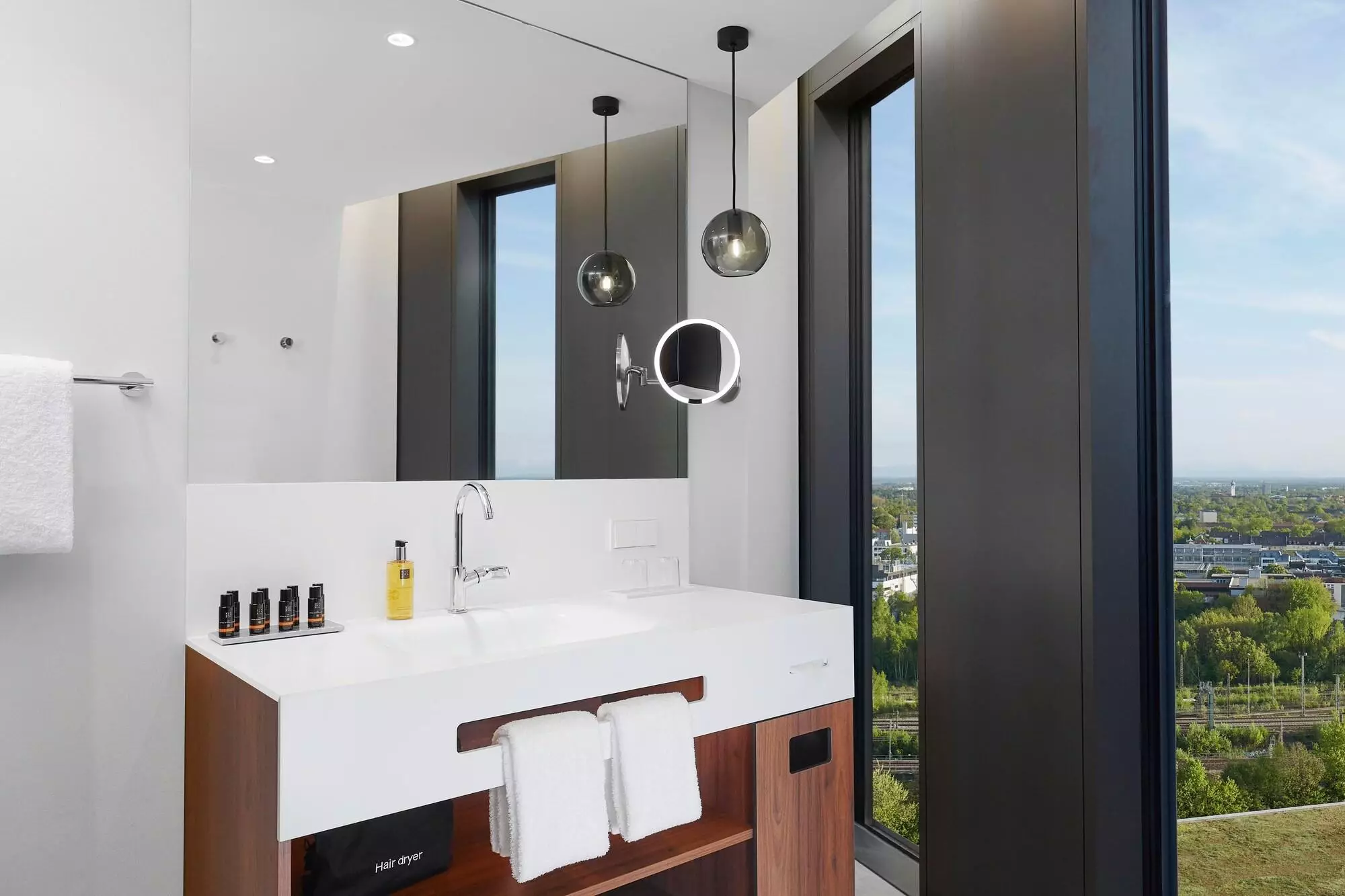 هتل Hyperion Hotel München مونیخ