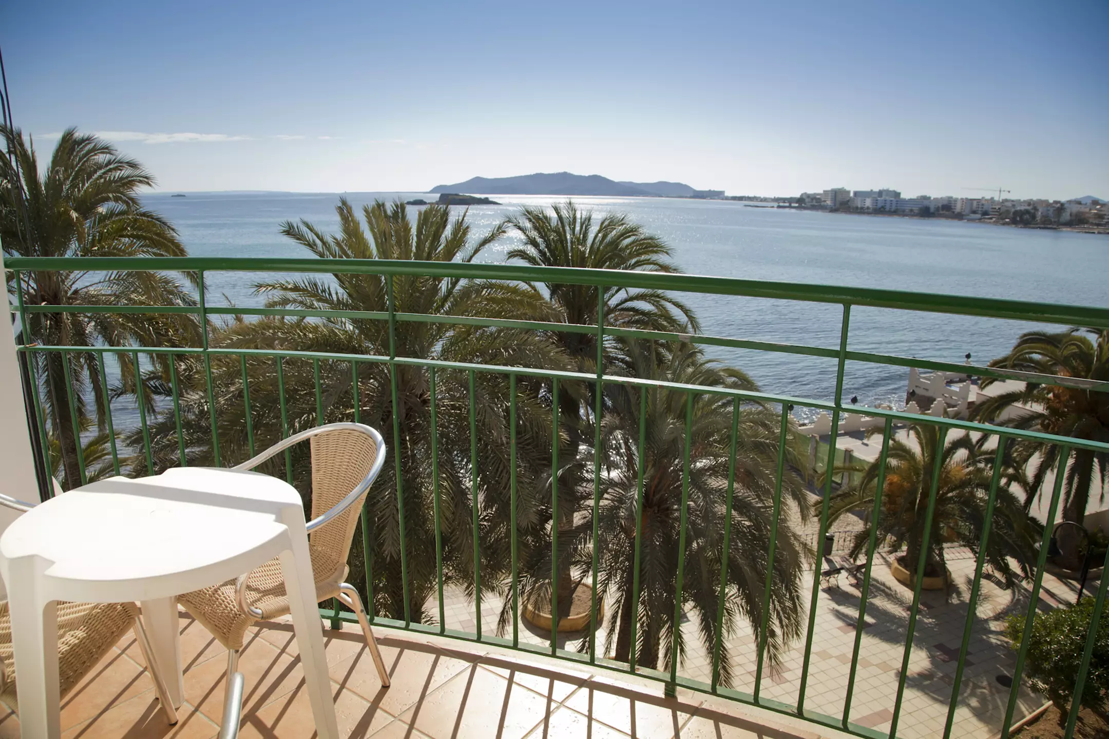 Alibaba https://cdn.alibaba.ir/ostorage/hotel-accommodation-images/6a03cdd961ec039ef75b82aa_Figueretas-Vibra-Mar-timo-1.webp