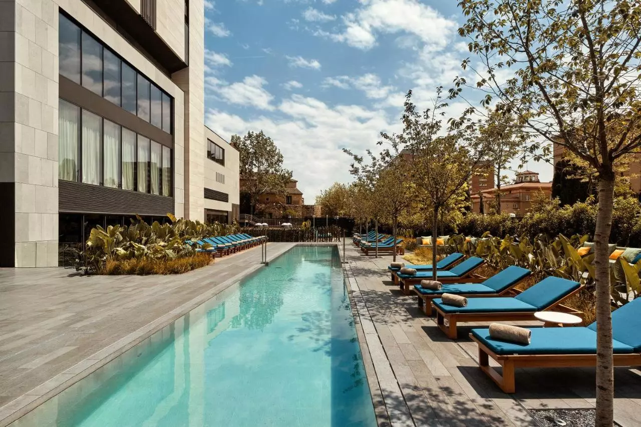 Alibaba https://cdn.alibaba.ir/ostorage/hotel-accommodation-images/6a04f41361ec039ef75c530a_Barcelona-Hotel-Sofia-0.webp