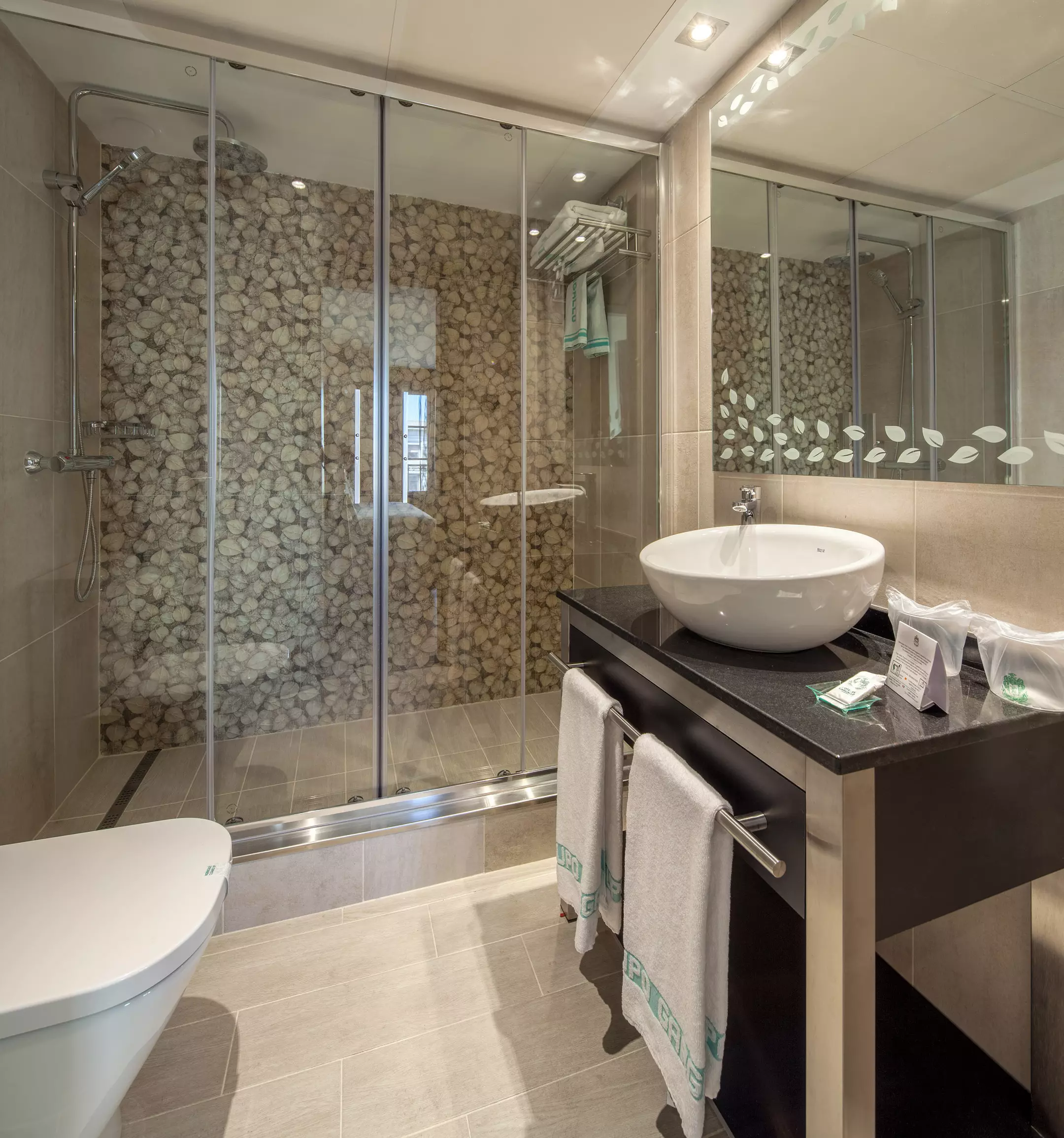 هتل Hotel Suizo بارسلونا