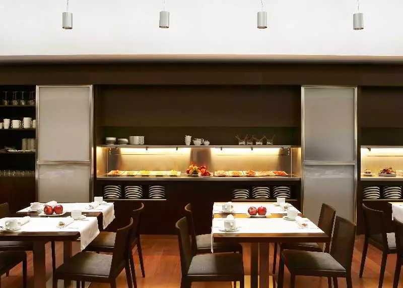 هتل Ayre Hotel Gran Vía بارسلونا