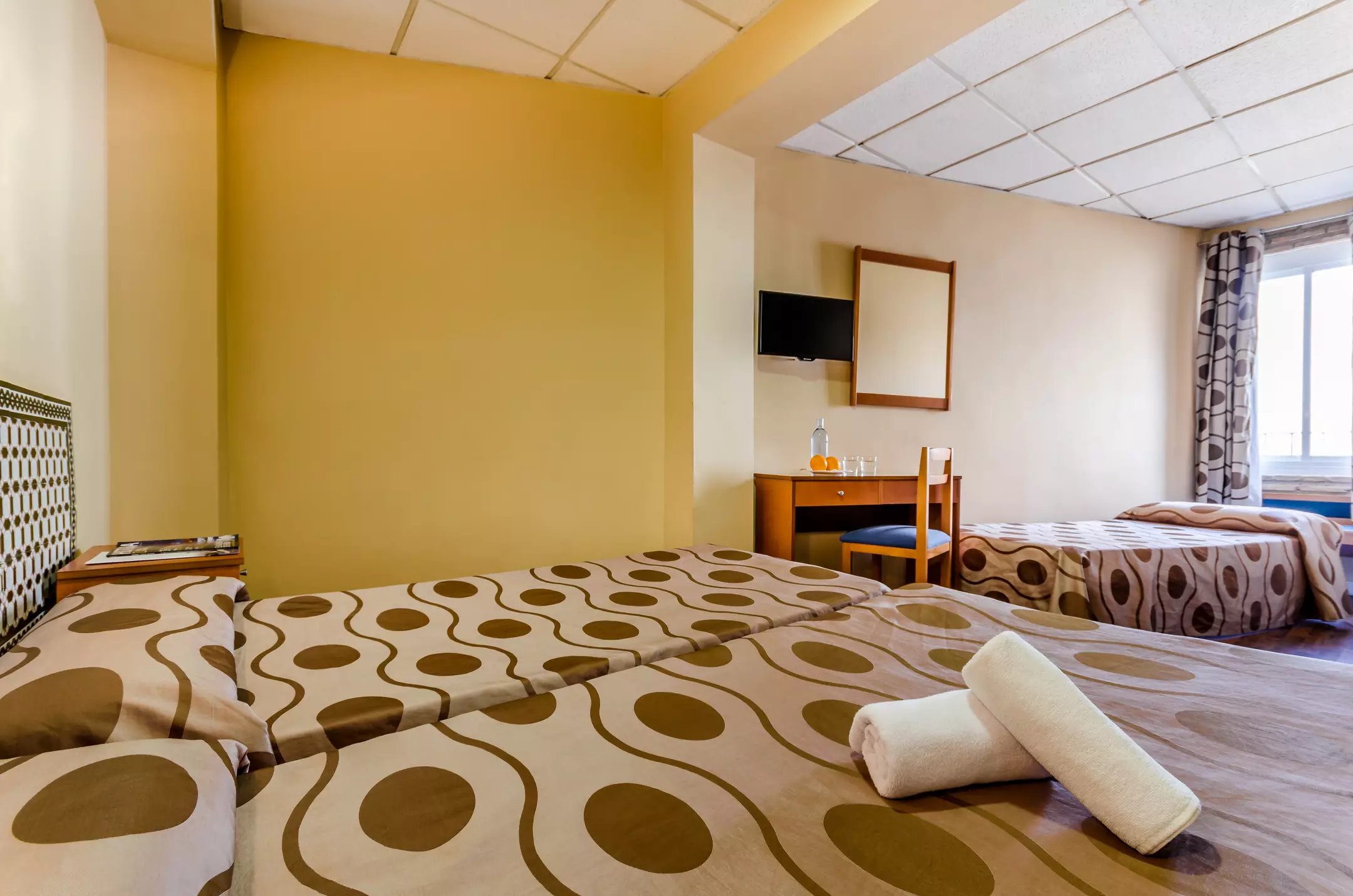 هتل Hotel YIT Casablanca گرانادا