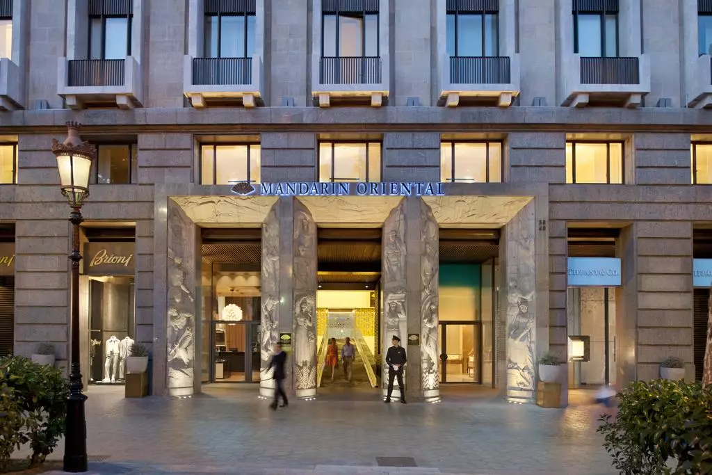 Alibaba https://cdn.alibaba.ir/ostorage/hotel-accommodation-images/6a05505561ec039ef75c9a5e_Barcelona-Mandarin-Oriental-Barcelona-0.webp