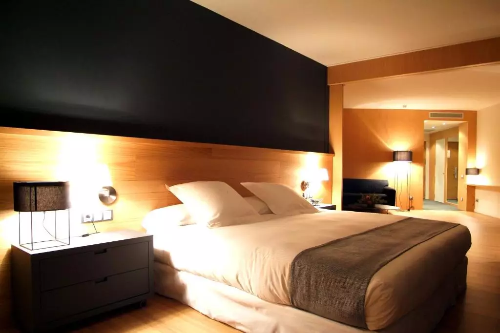 هتل Món Sant Benet Hotel & Conference Centre Sant Fruitós de Bages