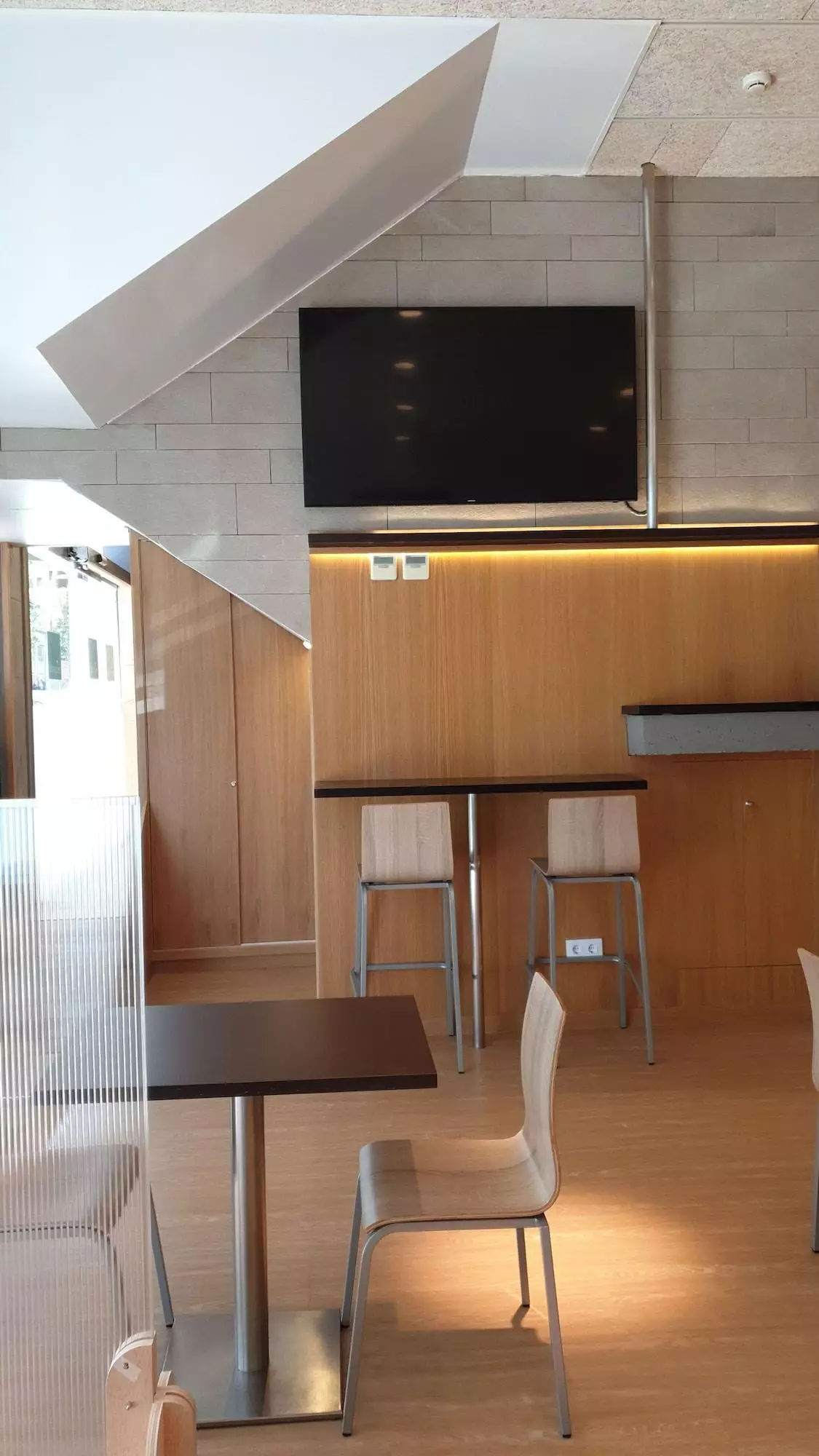 هتل Hotel Esplugues بارسلونا