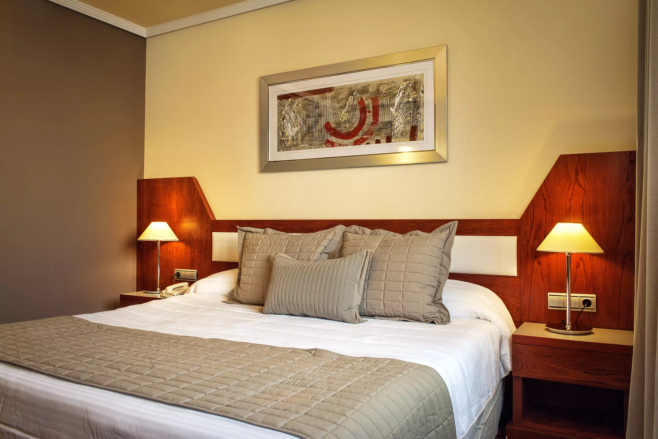 Alibaba https://cdn.alibaba.ir/ostorage/hotel-accommodation-images/6a056f9d61ec039ef75cb397_Sant-Boi-de-Llobregat-Alexandre-Hotel-FrontAir-Congress-1.webp