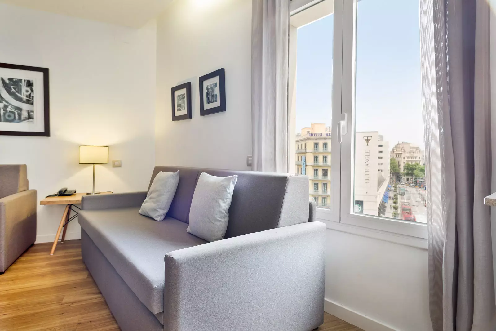 هتل Amister Urban Apartments بارسلونا