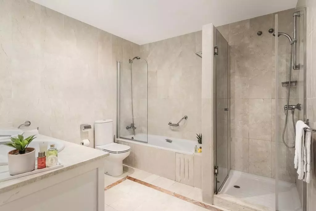 Alibaba https://cdn.alibaba.ir/ostorage/hotel-accommodation-images/6a05a05261ec039ef75cd80f_Benahavis-Colina-del-Paraiso-1.webp