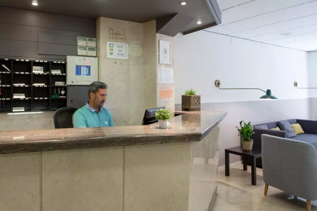 هتل Opera Ramblas Hostal بارسلونا