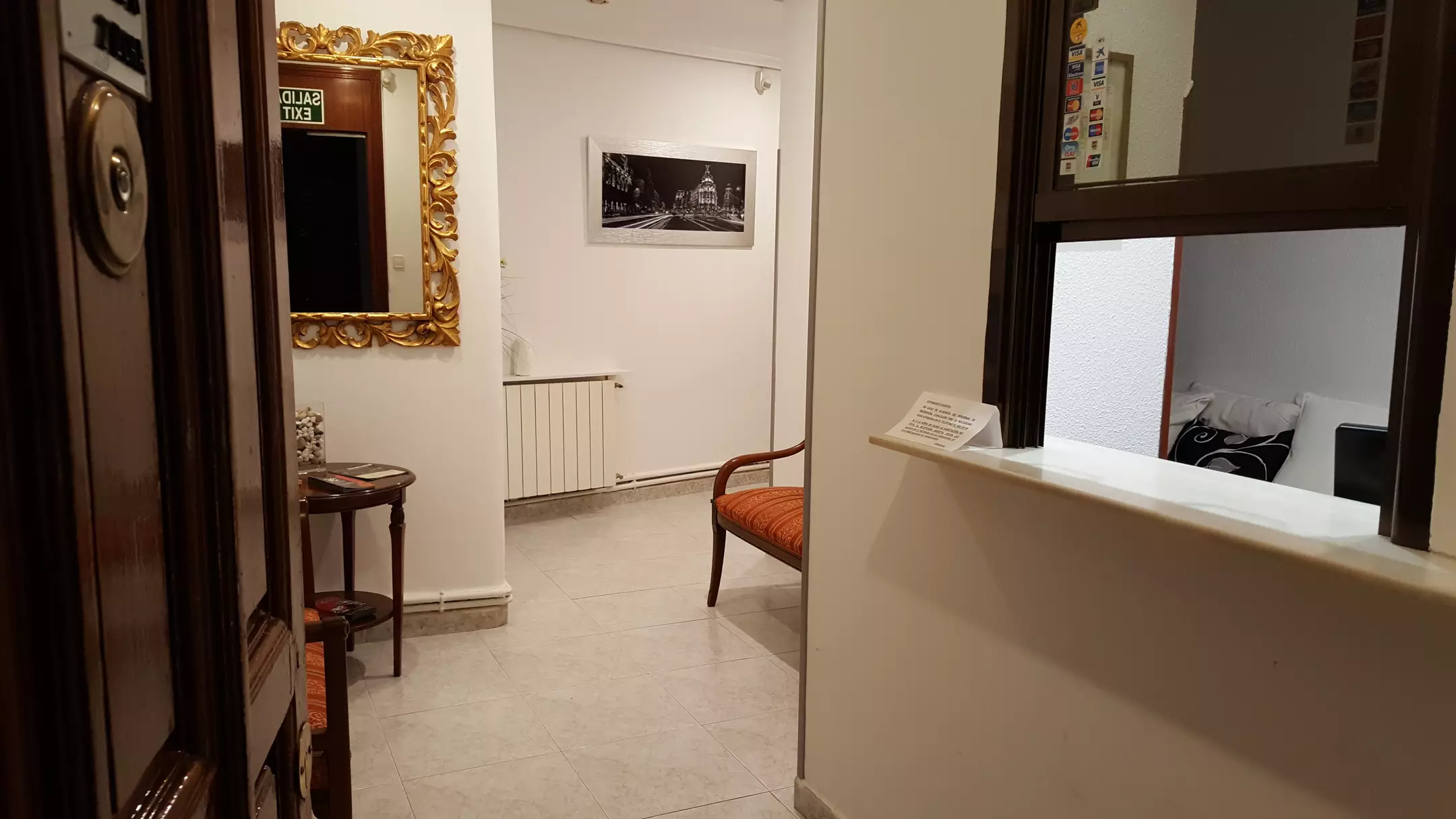 Alibaba https://cdn.alibaba.ir/ostorage/hotel-accommodation-images/6a05ae0b61ec039ef75ce367_Madrid-Hostal-Rofer-1.webp