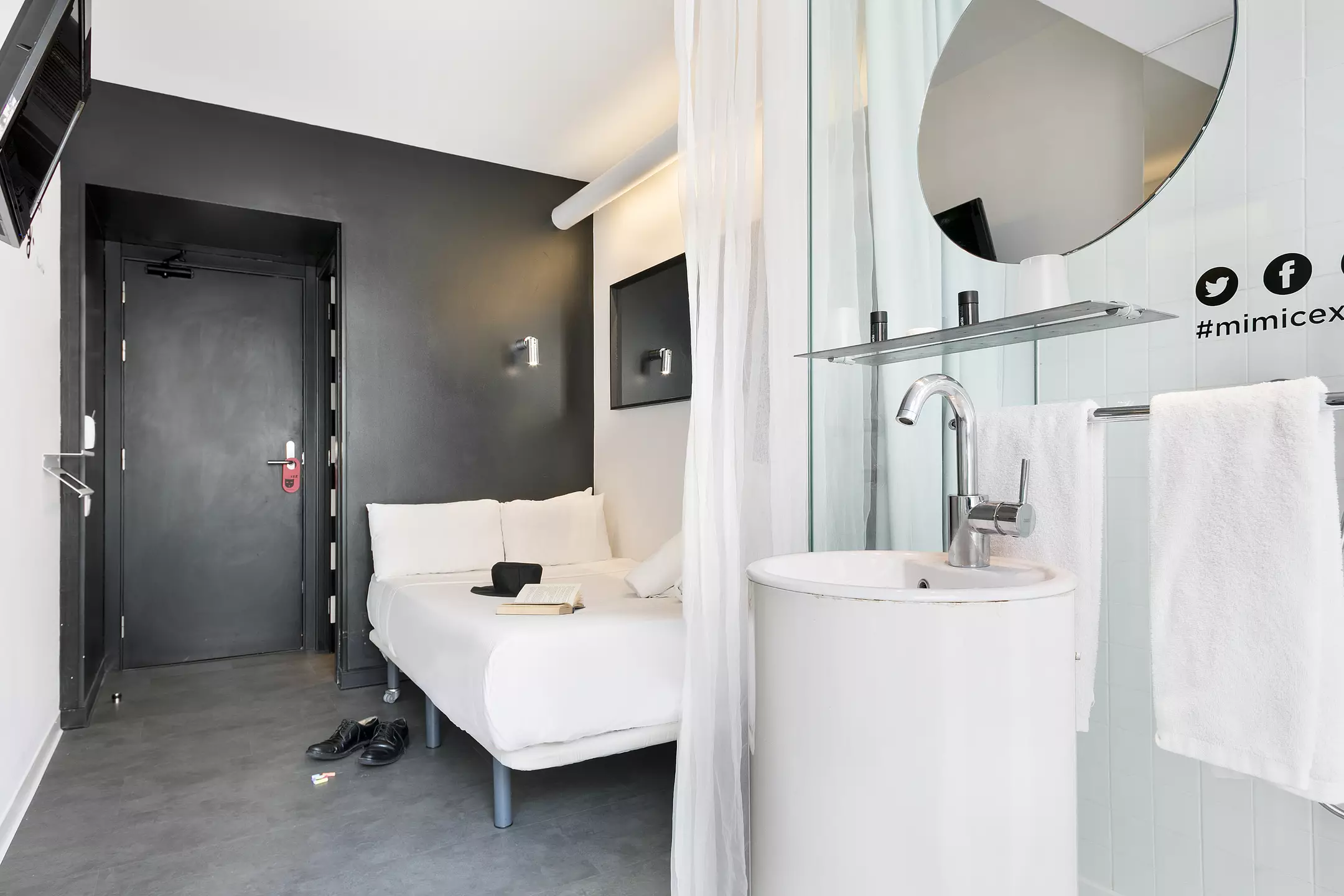 هتل Casa Lit by Ona Hotels بارسلونا