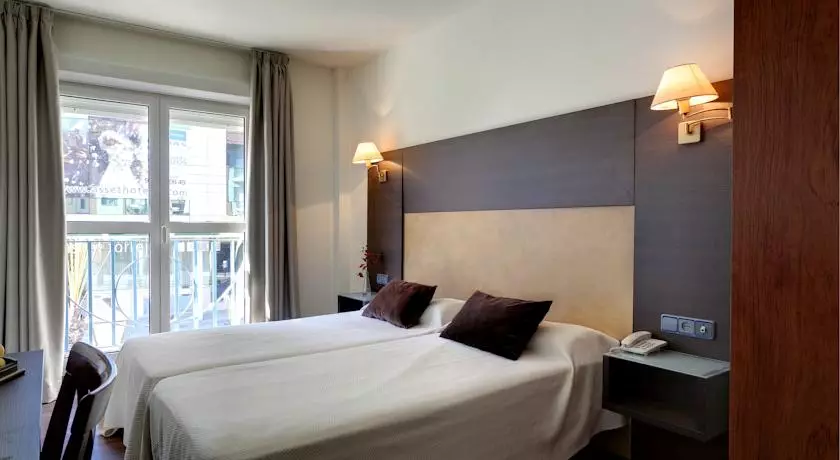 هتل Hotel Madrid Torrejón Plaza Torrejón de Ardoz