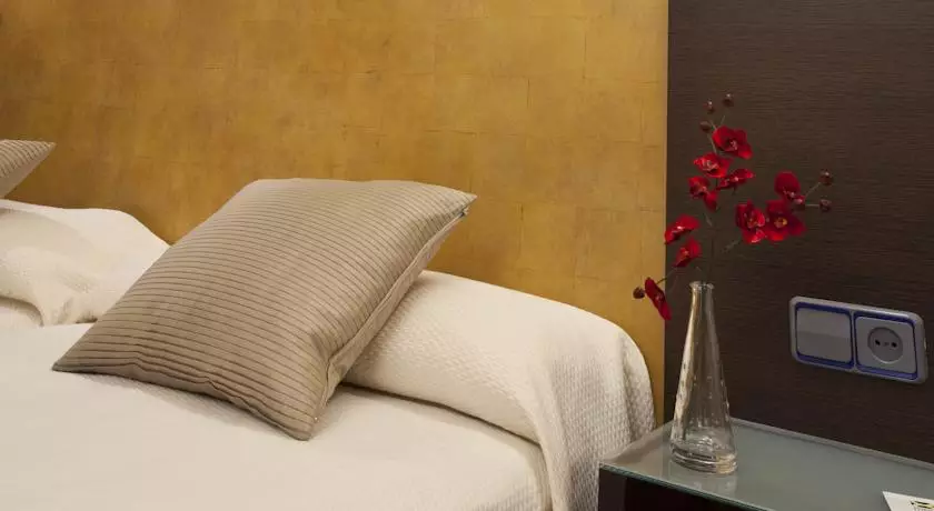 هتل Hotel Madrid Torrejón Plaza Torrejón de Ardoz