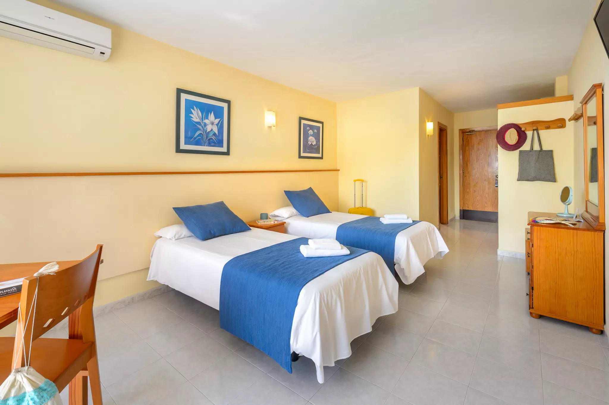 Alibaba https://cdn.alibaba.ir/ostorage/hotel-accommodation-images/6a05f9c561ec039ef75d1eff_Ibiza-City-Apartamentos-Vibra-Tropical-Garden-1.webp