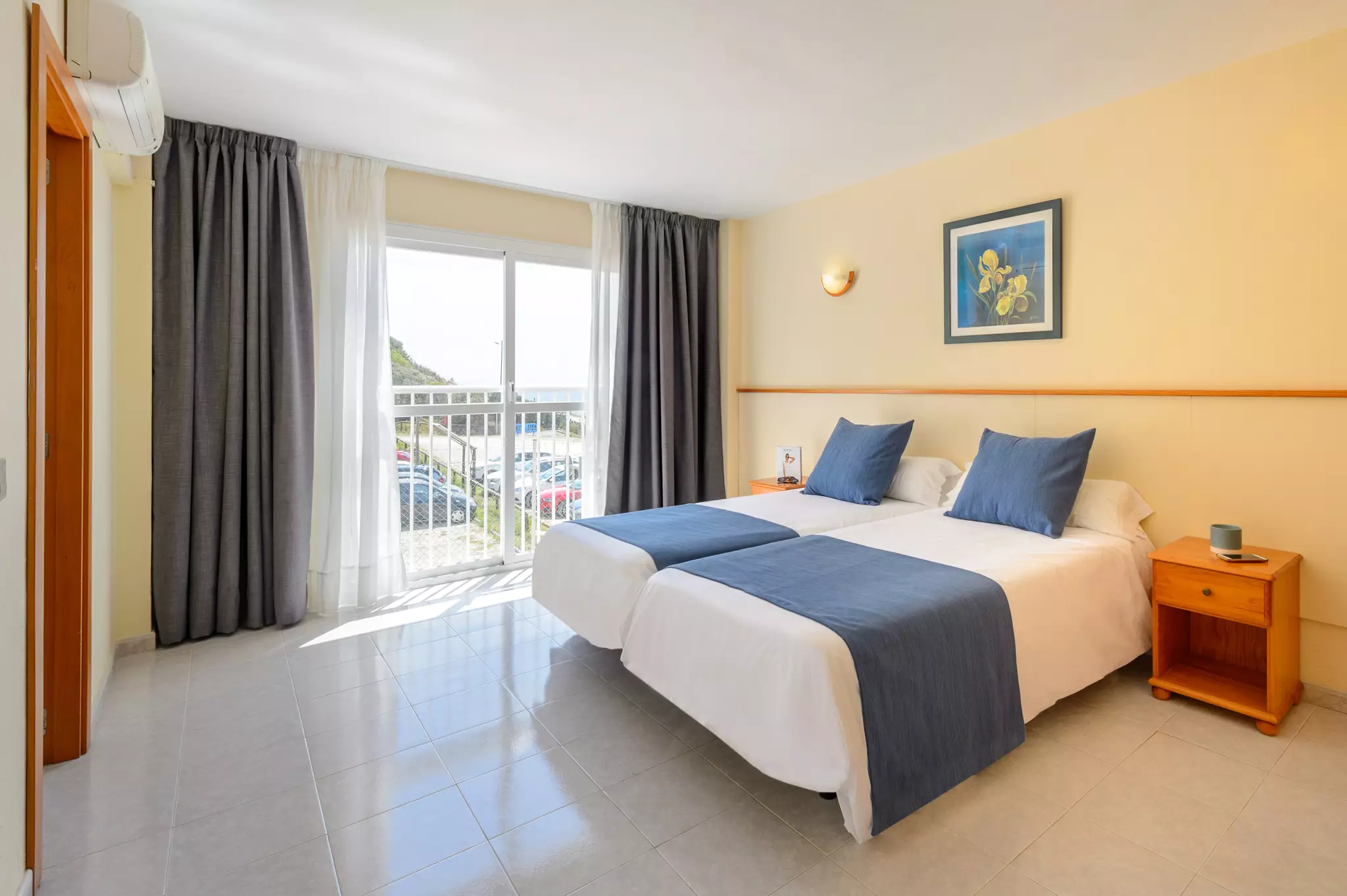 هتل Apartamentos Vibra Tropical Garden Ibiza City