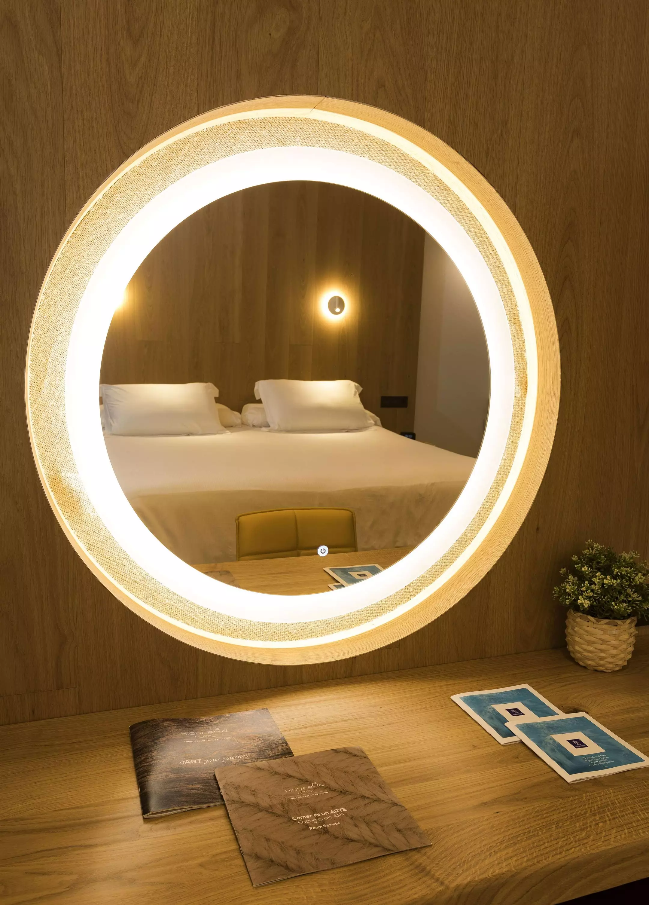 هتل Higueron Hotel Malaga, Curio Collection by Hilton Fuengirola