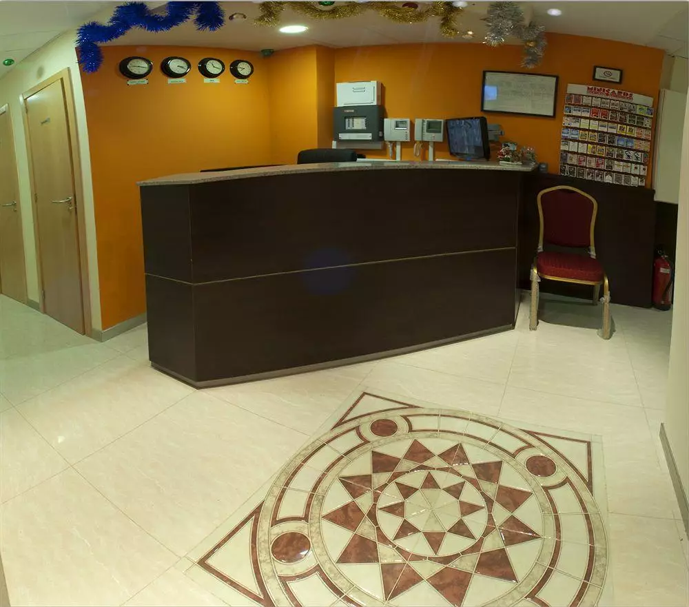Alibaba https://cdn.alibaba.ir/ostorage/hotel-accommodation-images/6a060dd961ec039ef75d2fcd_Barcelona-Hostal-Las-Flores-1.webp