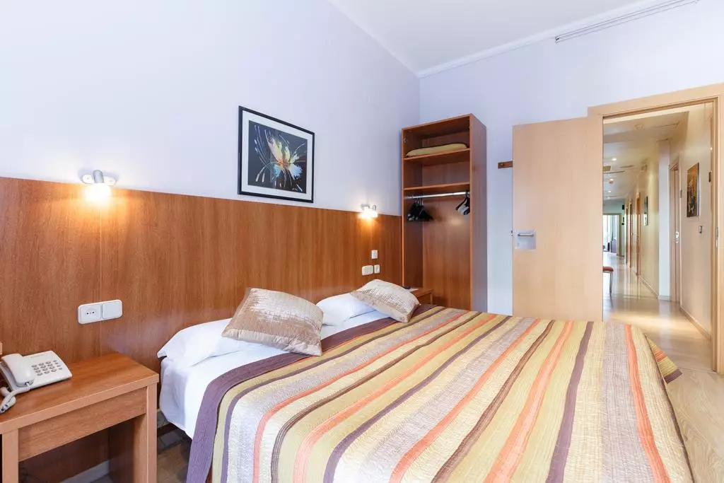 Alibaba https://cdn.alibaba.ir/ostorage/hotel-accommodation-images/6a06192e61ec039ef75d396d_Barcelona-Ciudad-Condal-1.webp