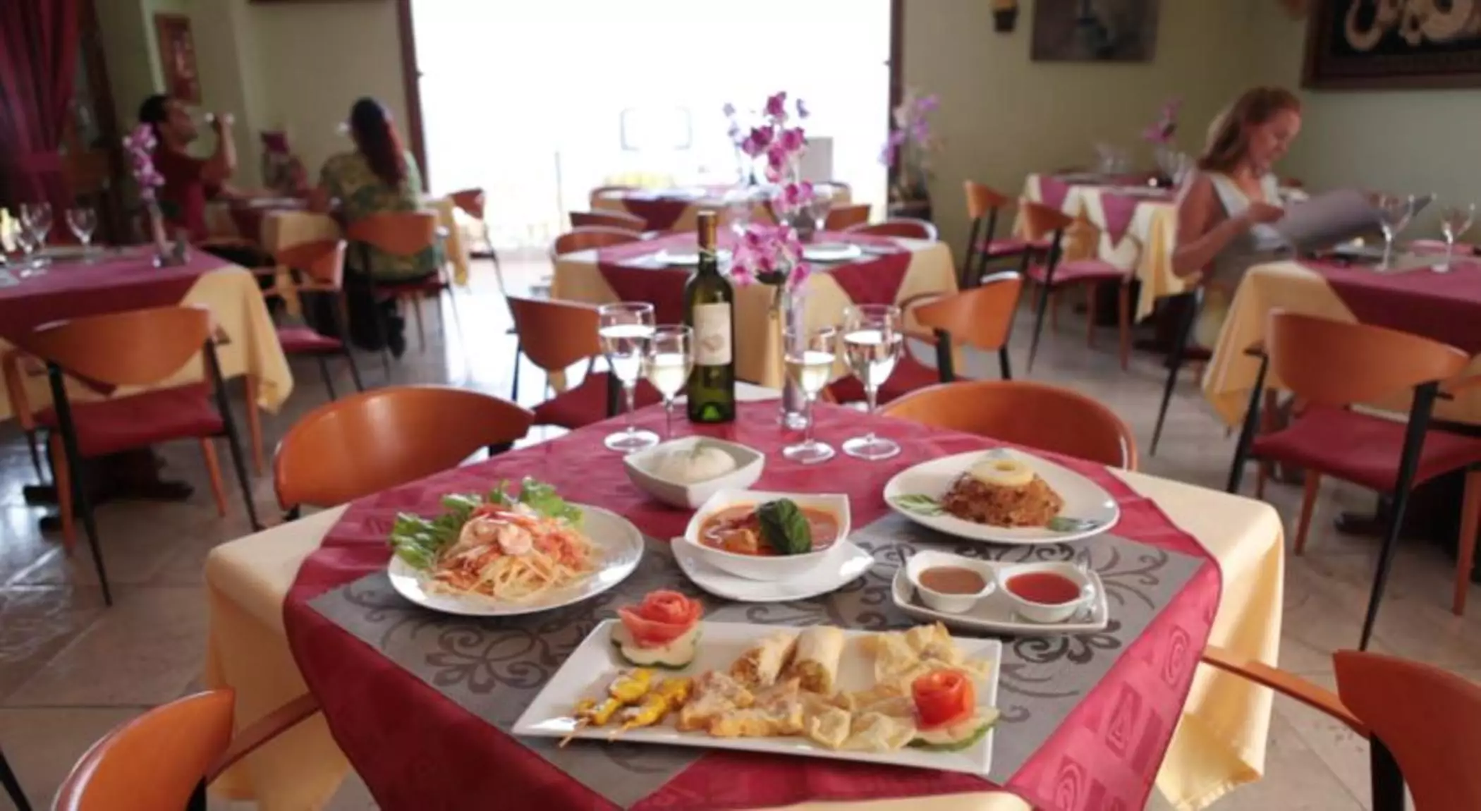 Alibaba https://cdn.alibaba.ir/ostorage/hotel-accommodation-images/6a0641ac61ec039ef75d58e6_Bre-a-Baja-Hotel-Las-Olas-1.webp