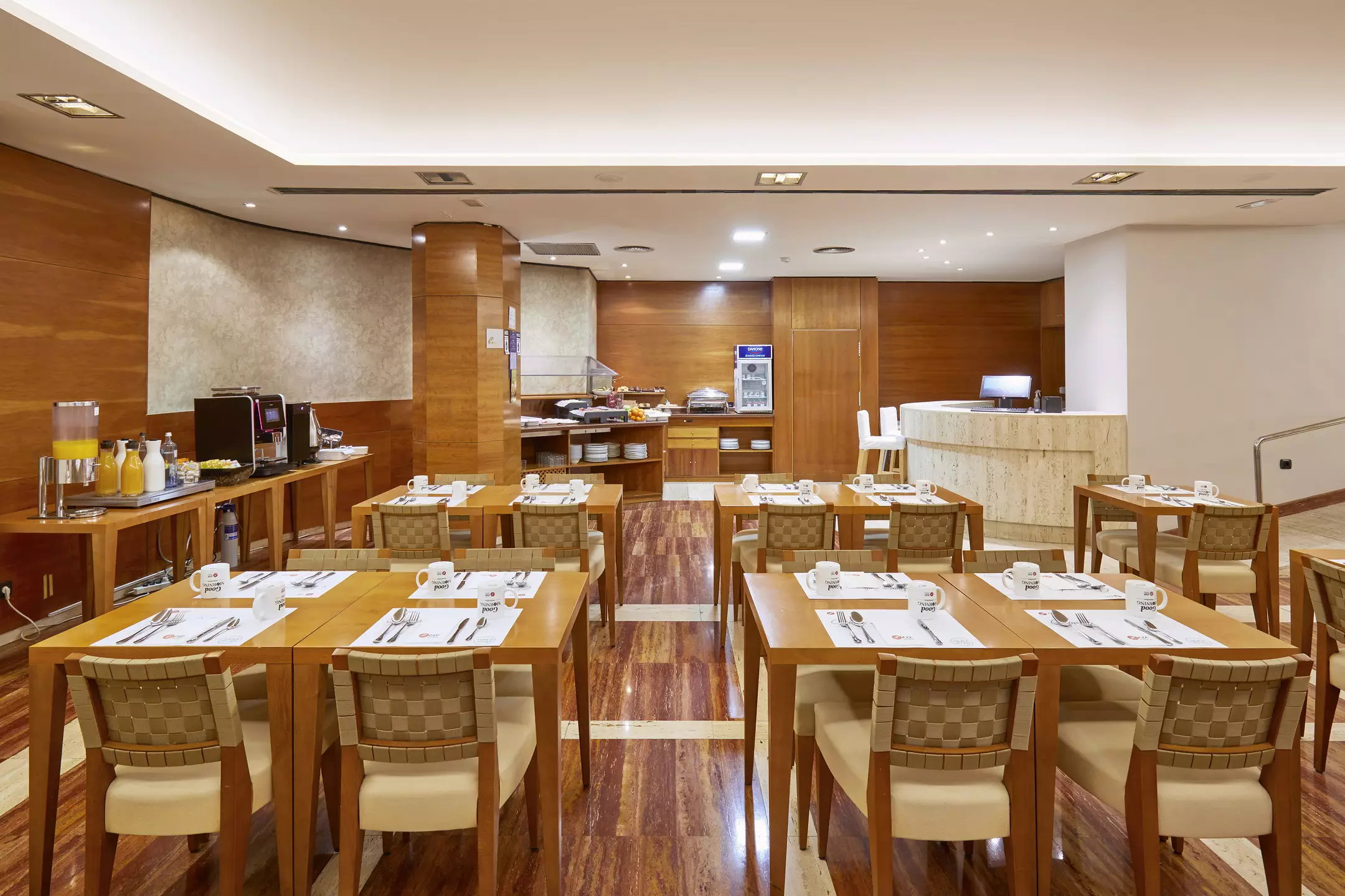 Alibaba https://cdn.alibaba.ir/ostorage/hotel-accommodation-images/6a0673c061ec039ef75d7fe5_Barcelona-Exe-Mitre-1.webp