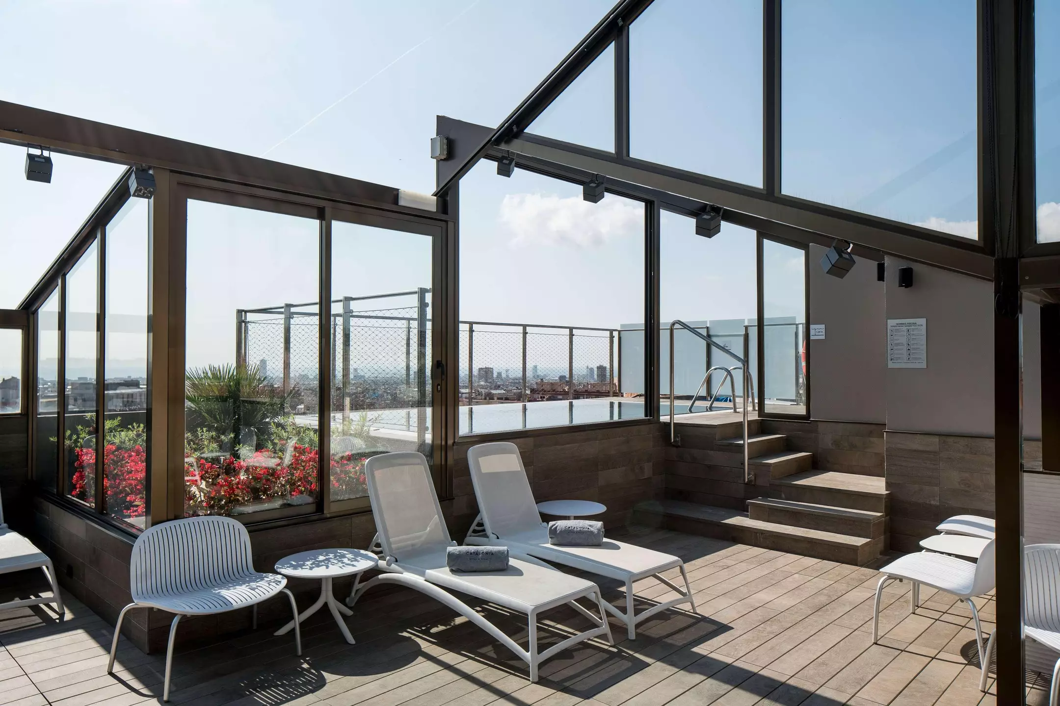 Alibaba https://cdn.alibaba.ir/ostorage/hotel-accommodation-images/6a06a08261ec039ef75da1a1_Barcelona-Catalonia-Park-Putxet-0.webp