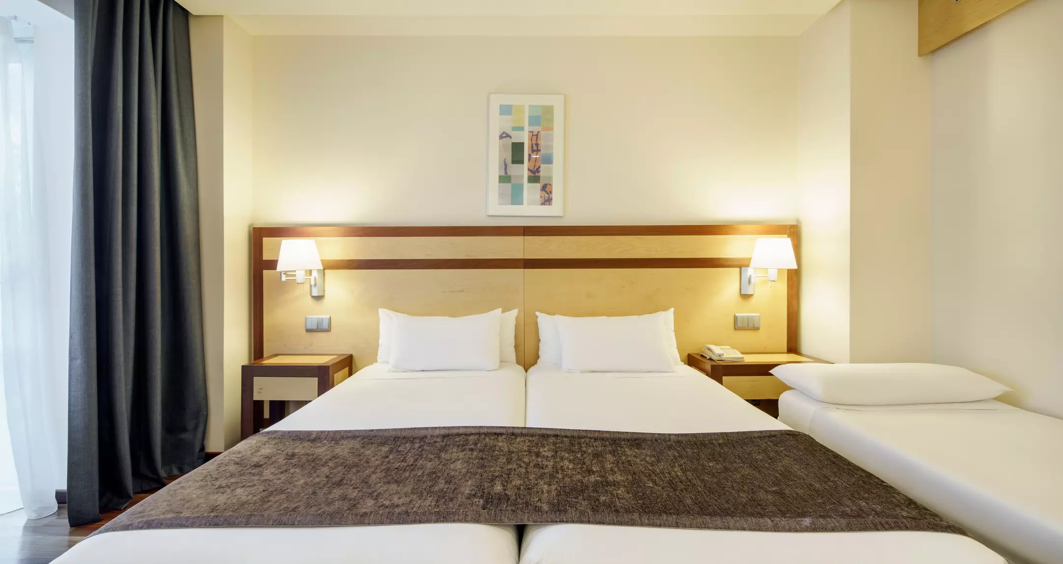 هتل Hotel ILUNION Pío XII مادرید