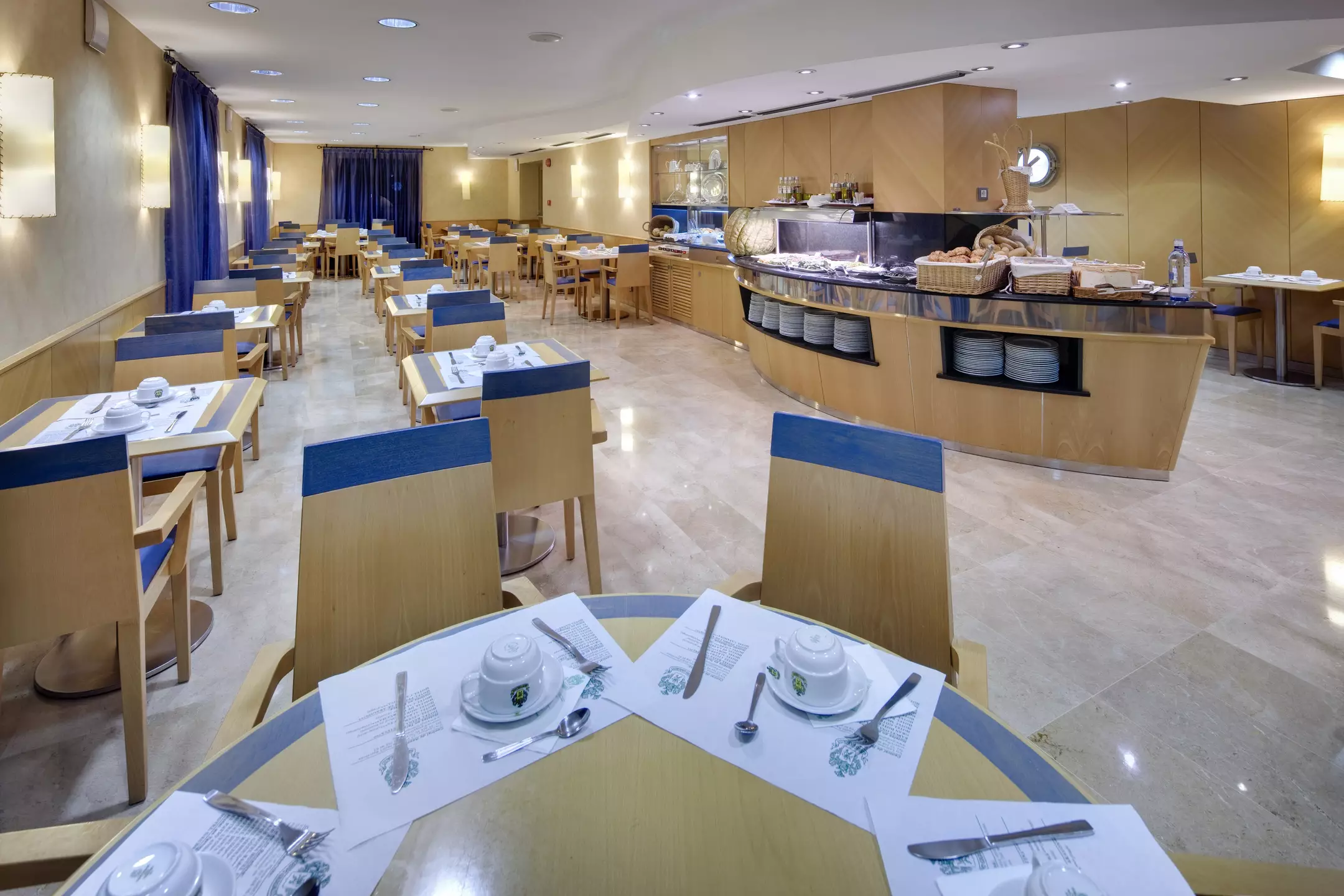 Alibaba https://cdn.alibaba.ir/ostorage/hotel-accommodation-images/6a06b3d861ec039ef75db130_Barcelona-Hotel-Del-Mar-1.webp