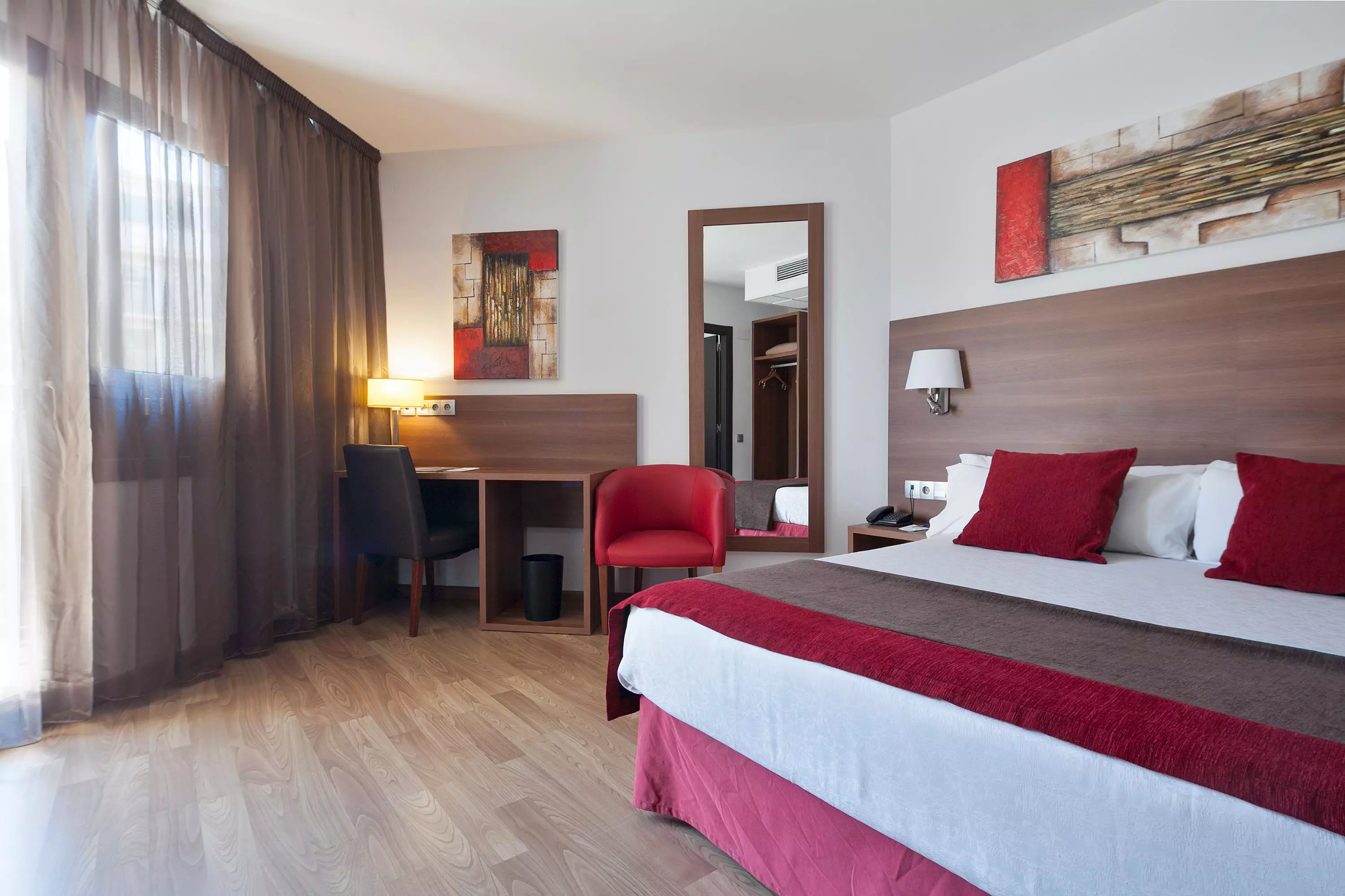 هتل Hotel Autohogar بارسلونا