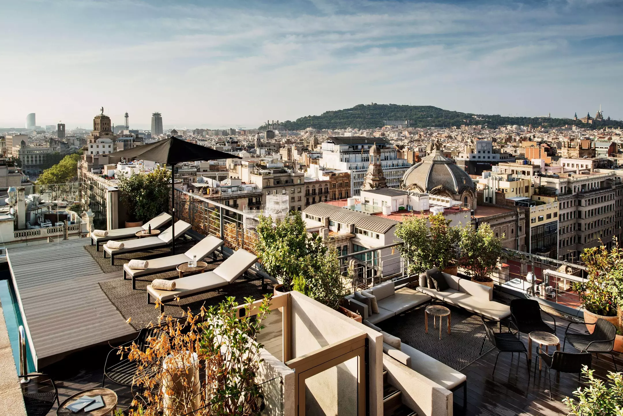 هتل NH Collection Barcelona Gran Hotel Calderón بارسلونا