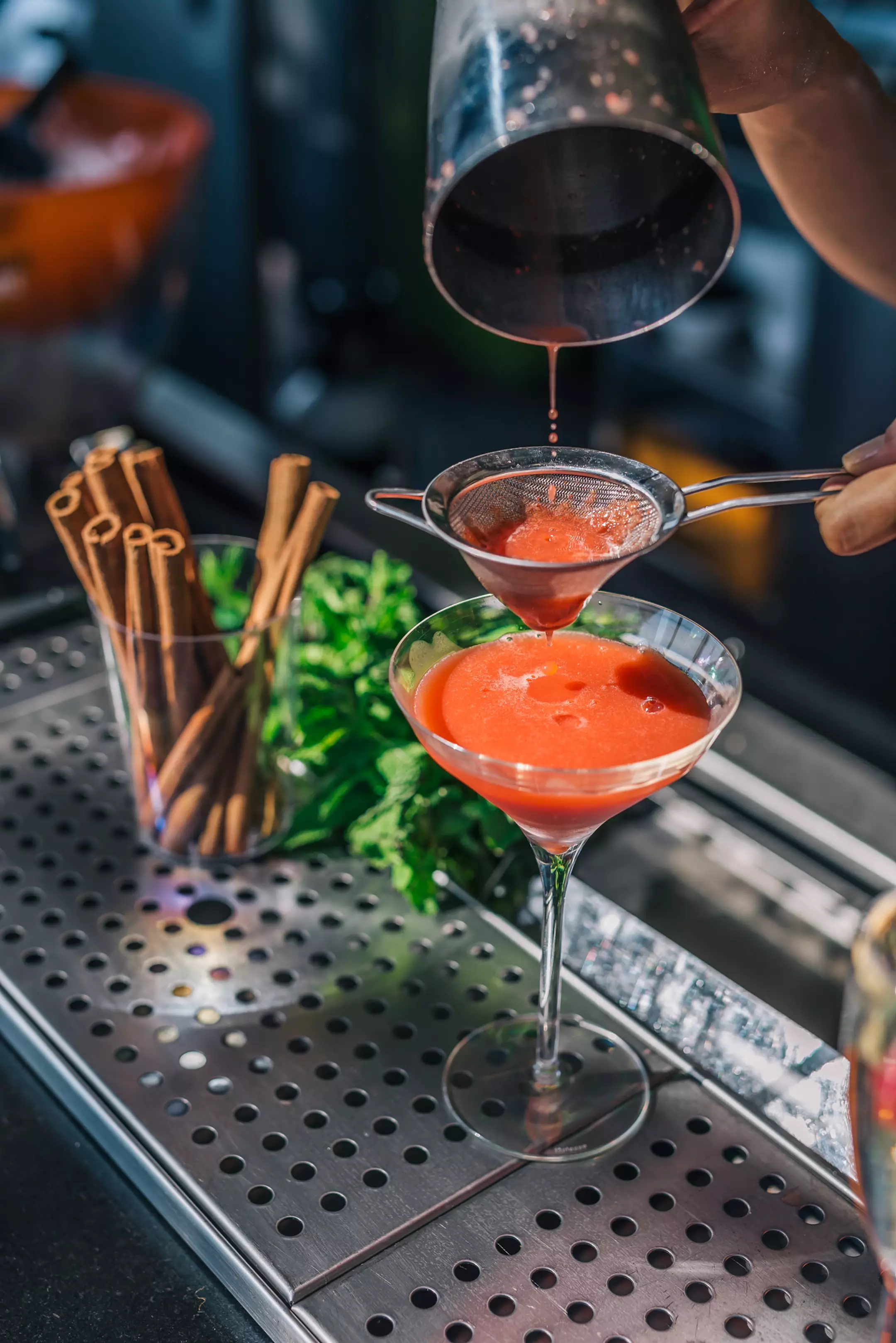 Alibaba https://cdn.alibaba.ir/ostorage/hotel-accommodation-images/6a075d4c61ec039ef75e2fa2_Barcelona-The-Hoxton-Poblenou-1.webp