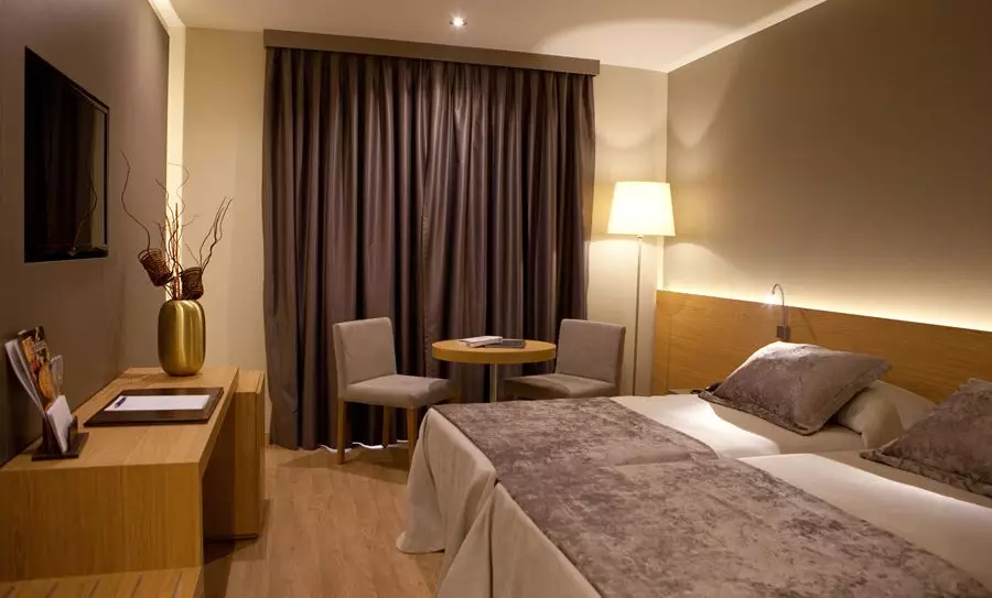 Alibaba https://cdn.alibaba.ir/ostorage/hotel-accommodation-images/6a0794f361ec039ef75e589c_Seville-Hotel-M-A-Sevilla-Congresos-1.webp